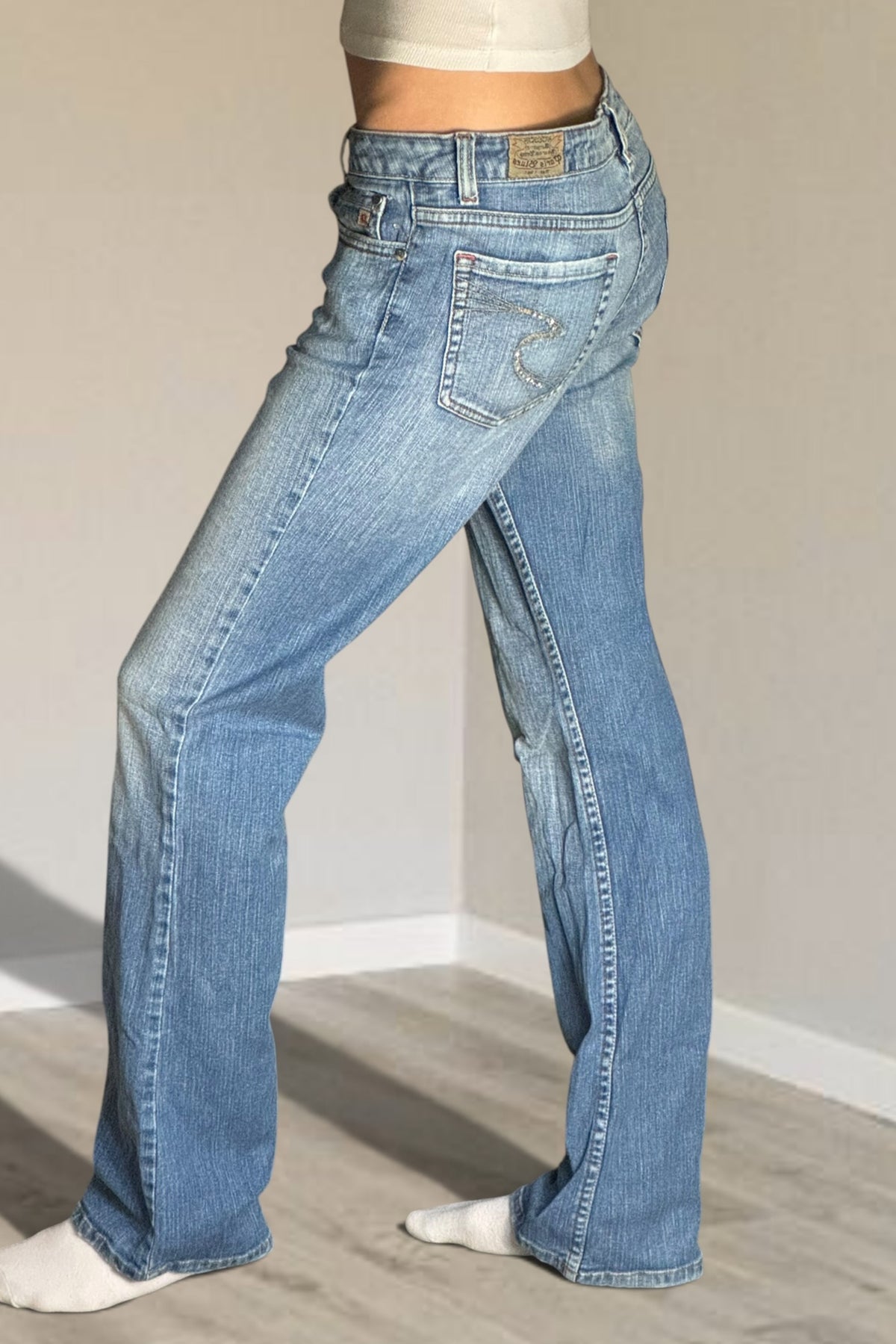 Utsvängda jeans stl: S