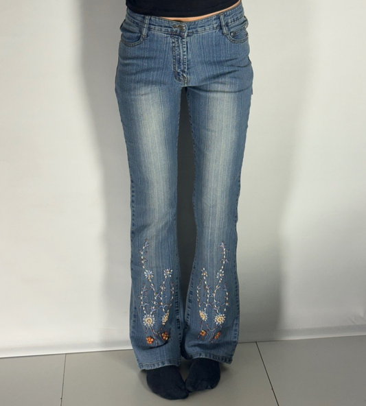 Utsvängda jeans–stl: XS
