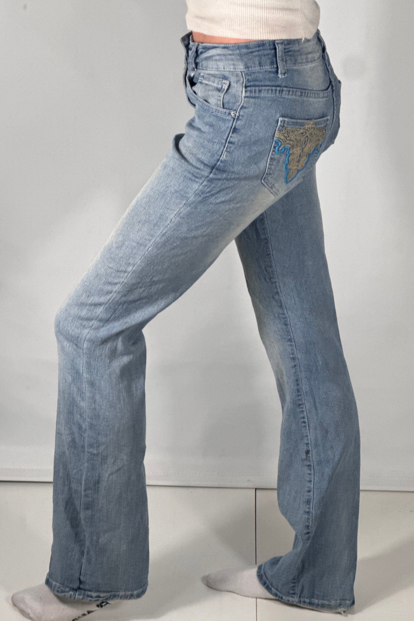 Utsvingte jeans str: XS