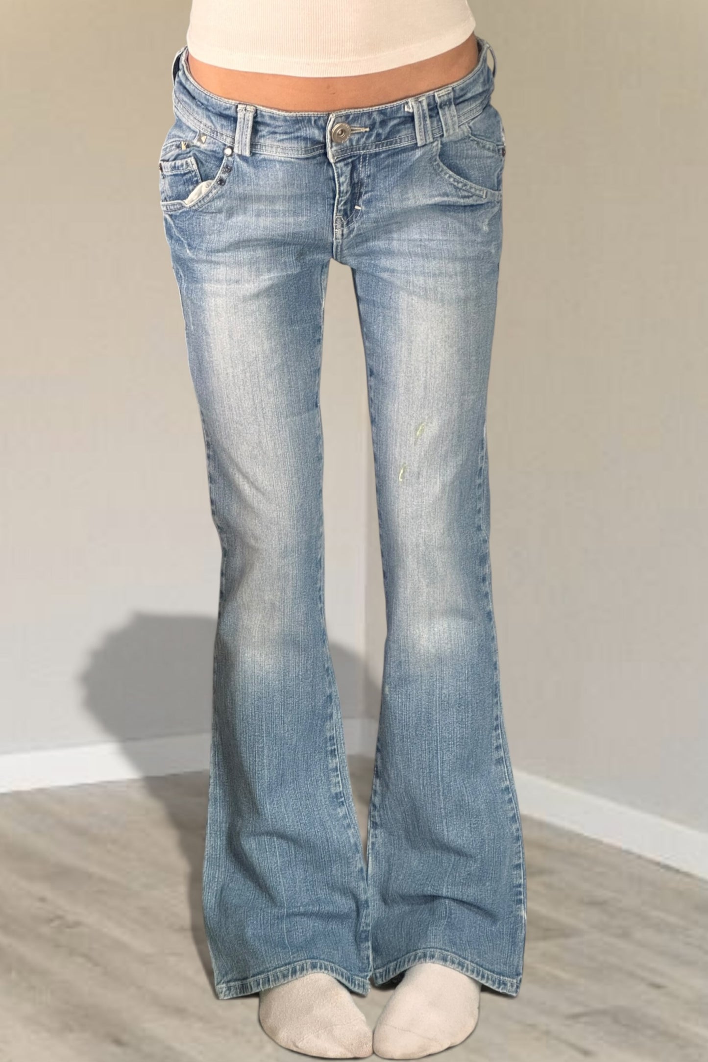 Low-rise jeans size: (copy 2)