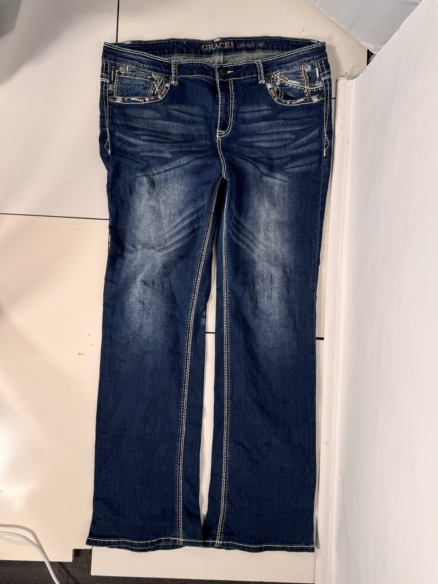 Utsvängda jeans stl: XXL