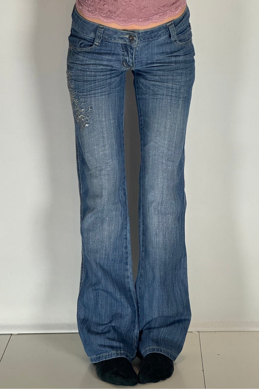 Lågmidjade jeans–stl: XS/S