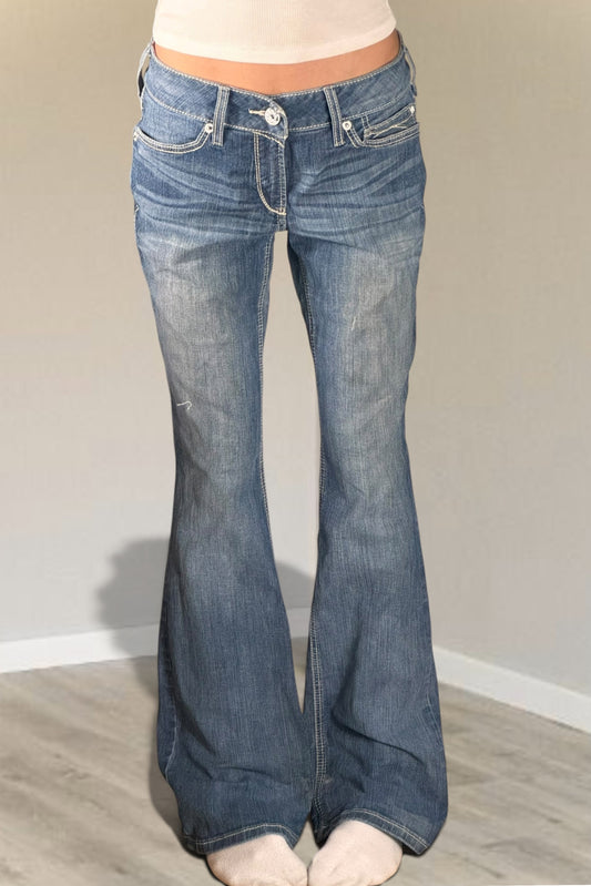Utsvängda jeans stl: M