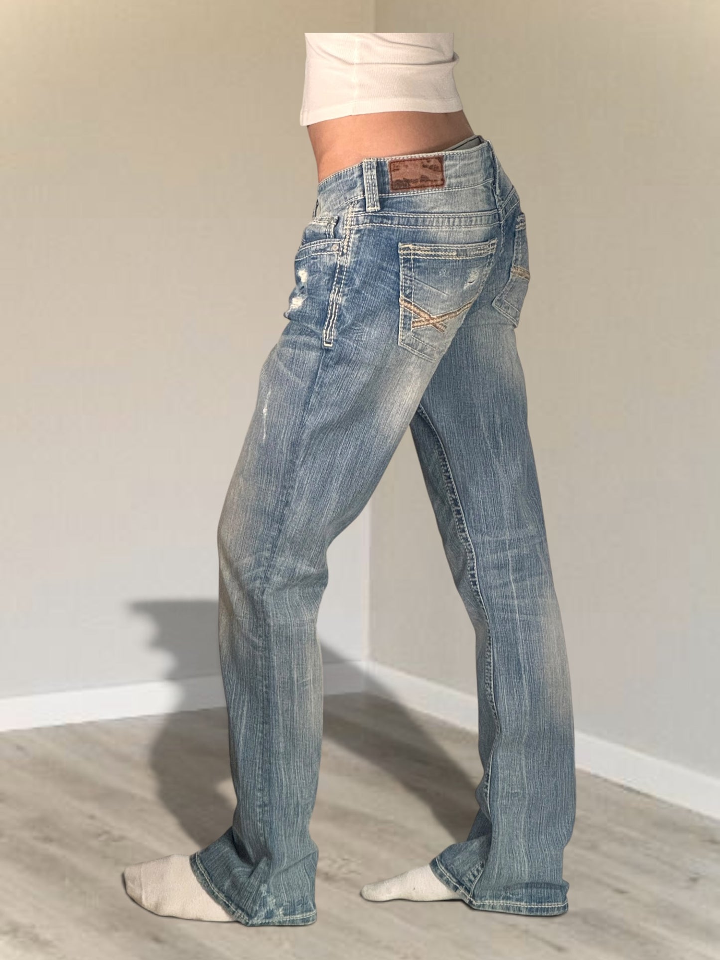 Low-rise jeans size M
