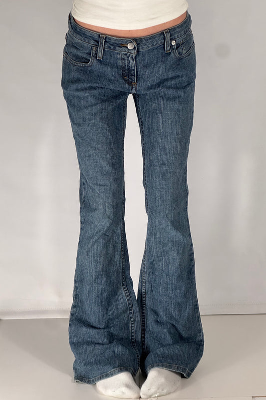 Lågmidjade jeans stl: M