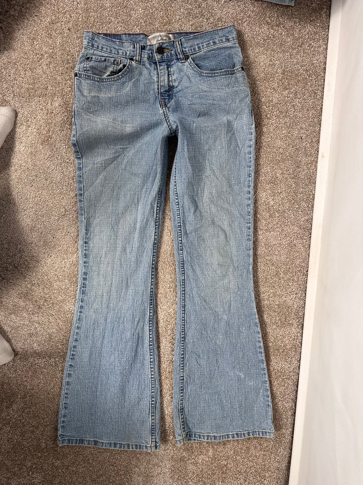 Utsvingte jeans str: XS