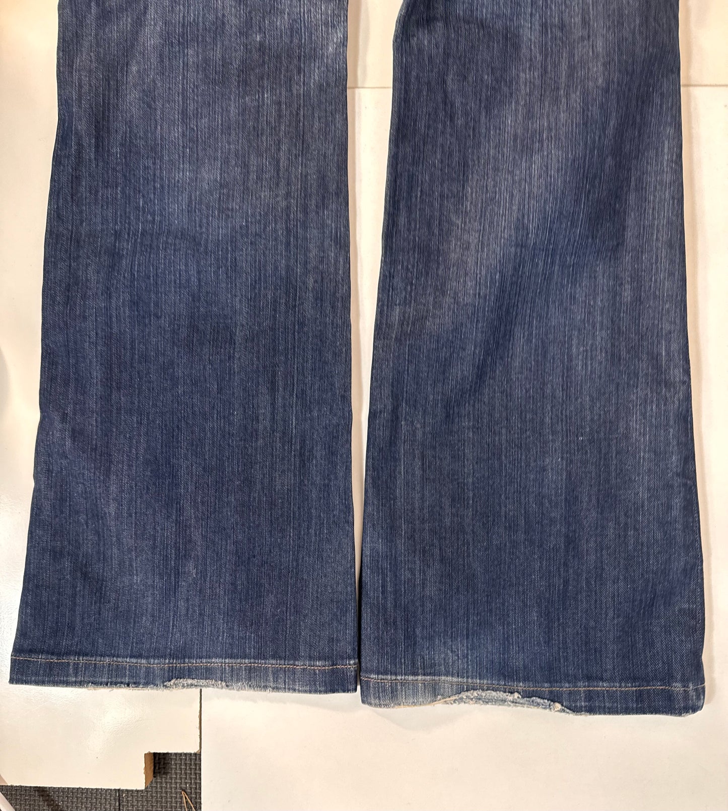 Utsvingt jeans str: S/M