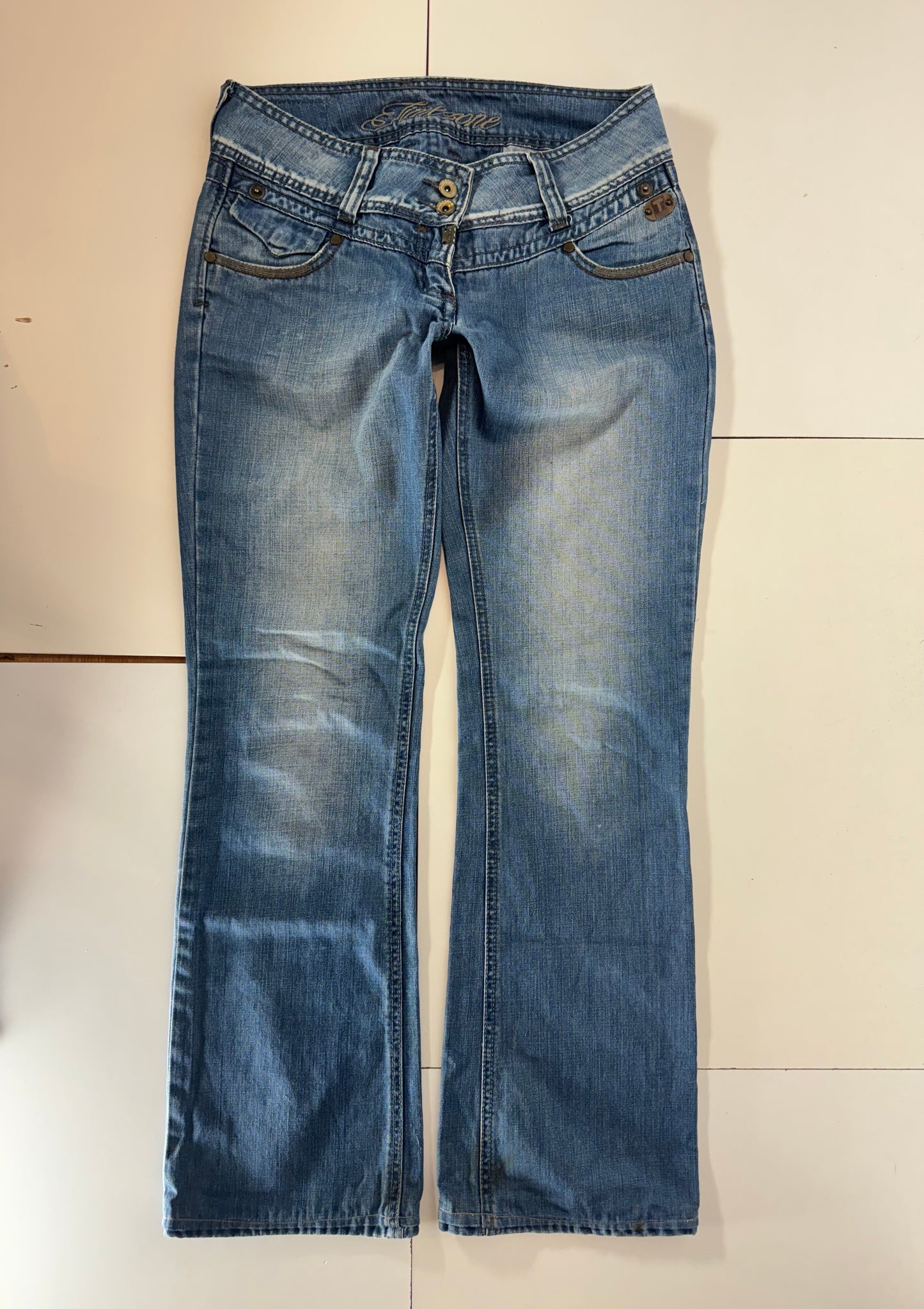 Lågmidjade jeans–stl: M