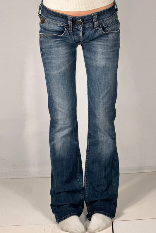 Lavtaljede jeans str: S