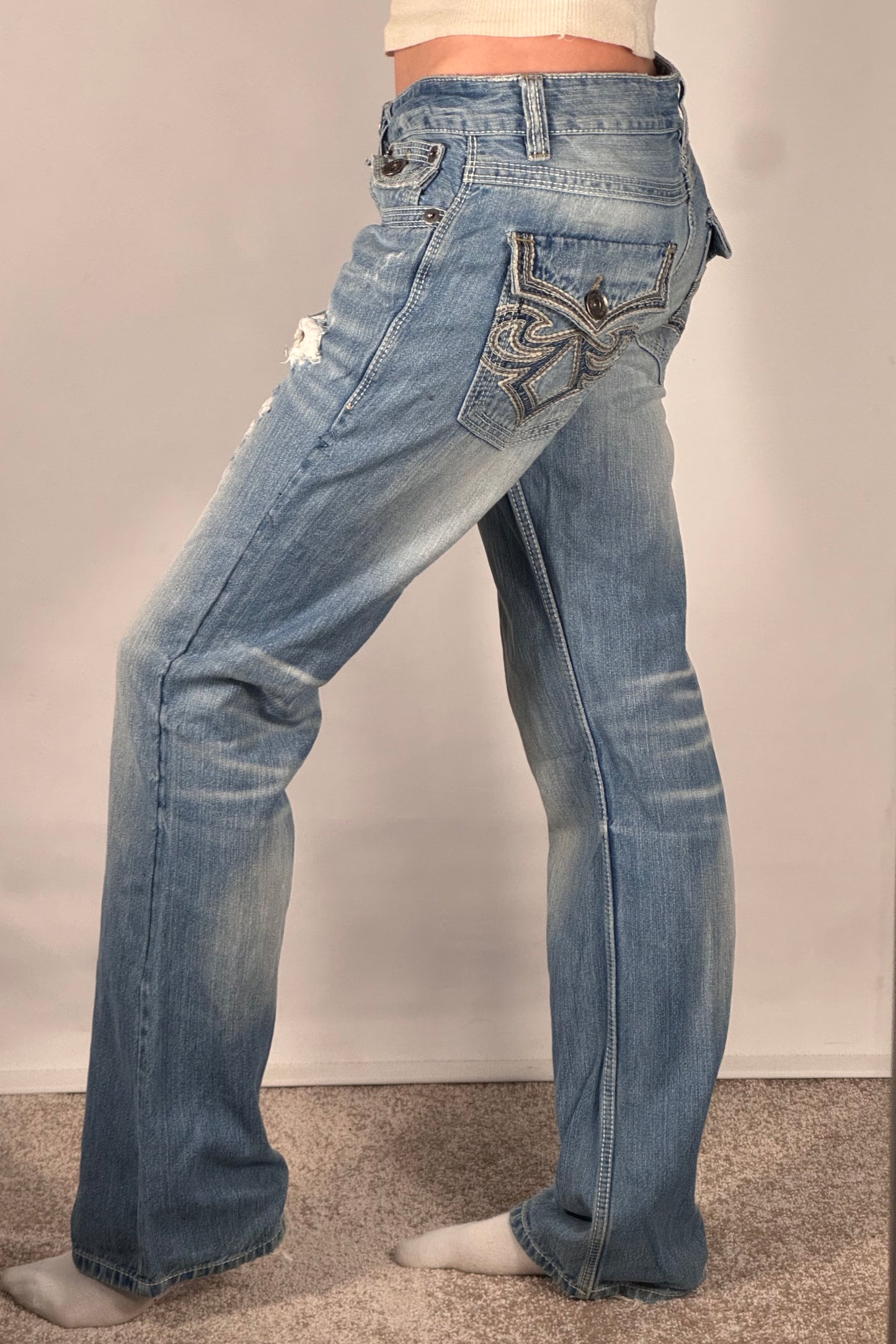 Utsvängda jeans stl: S