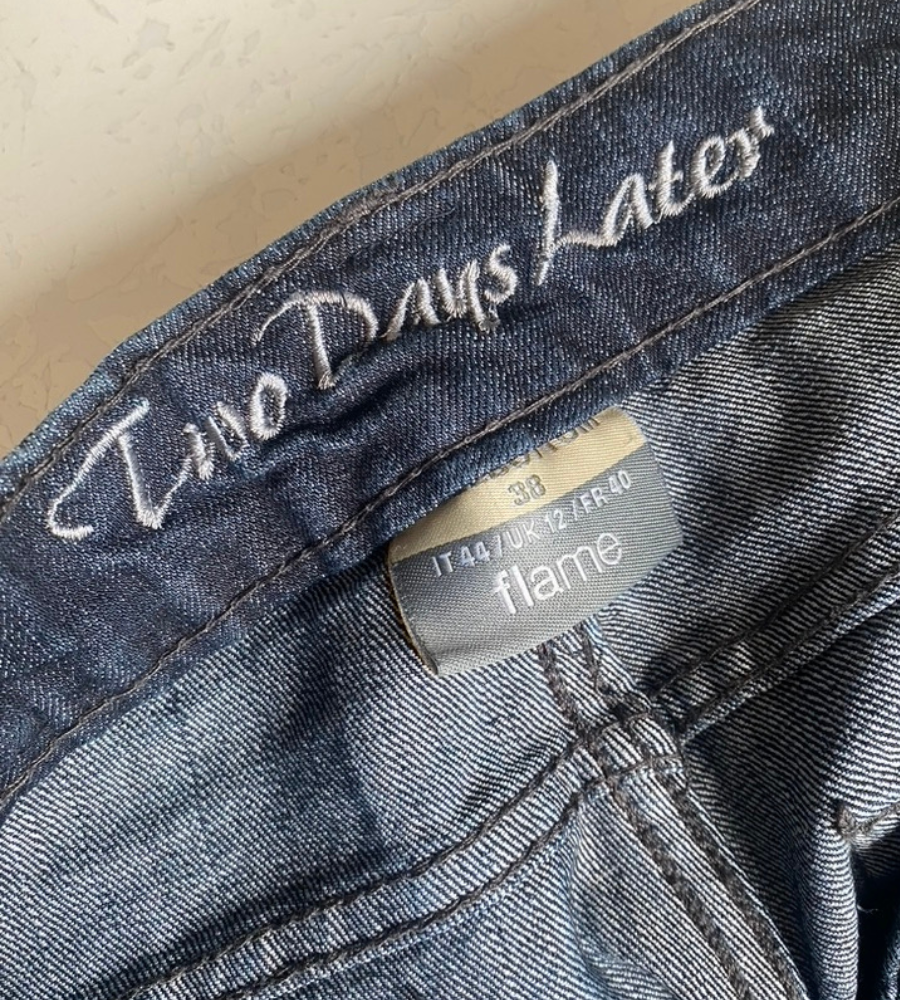 Utsvängda jeans – stl: S