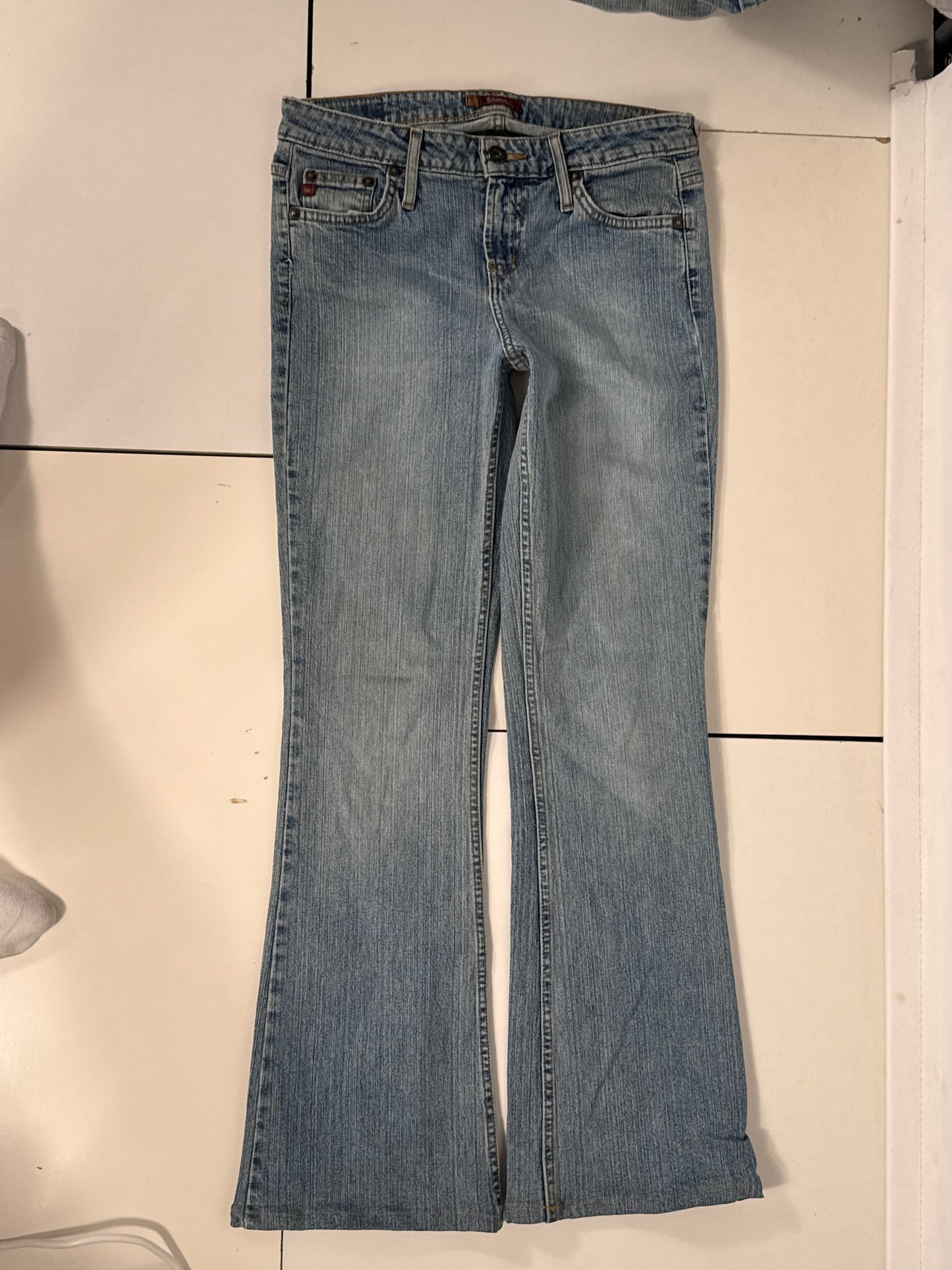 Utsvingte jeans str: XS/S
