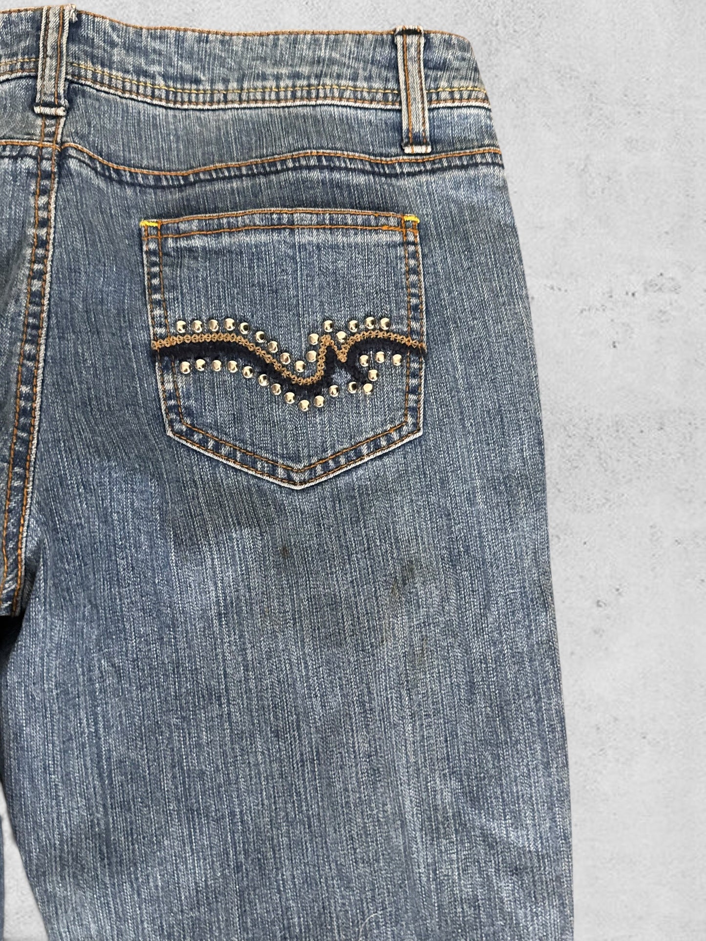 Utsvängda jeans stl: S