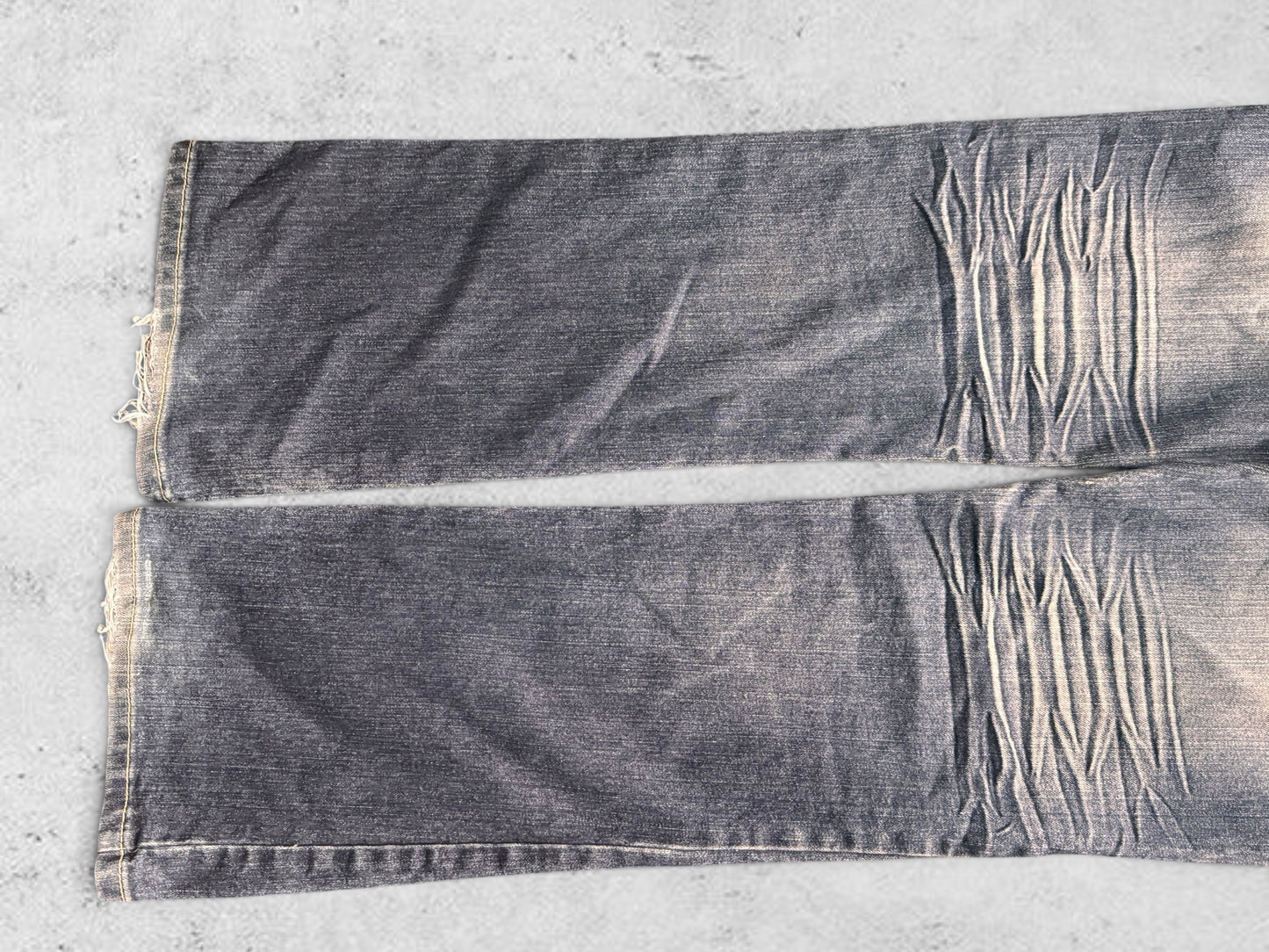 Utsvängda jeans stl: S