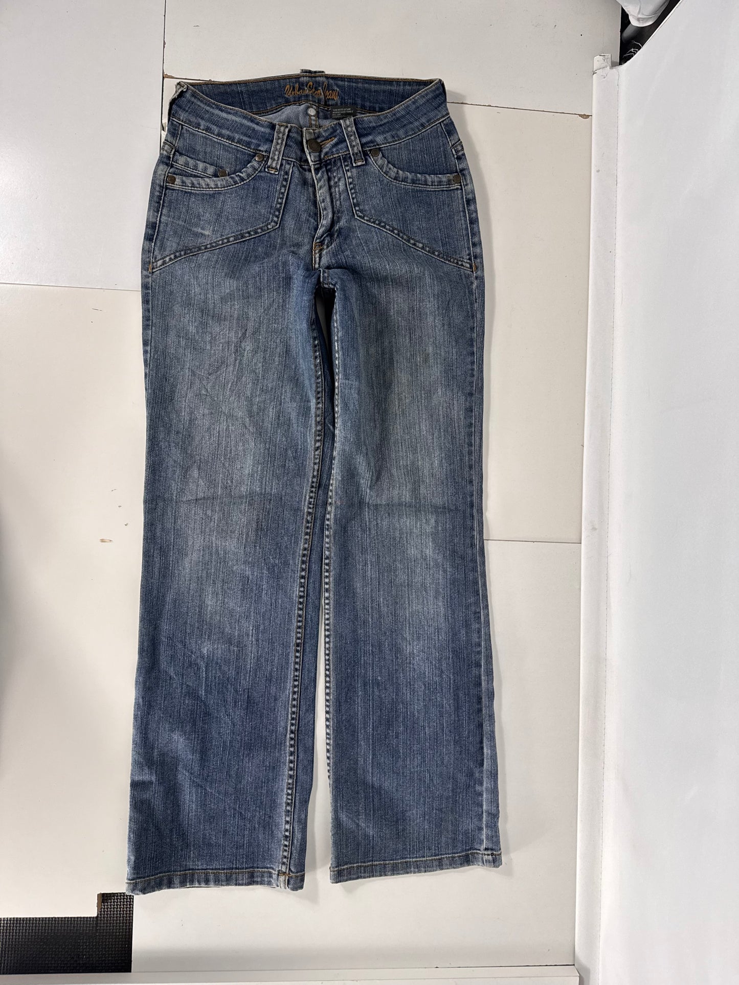 Utsvingte jeans str: XS