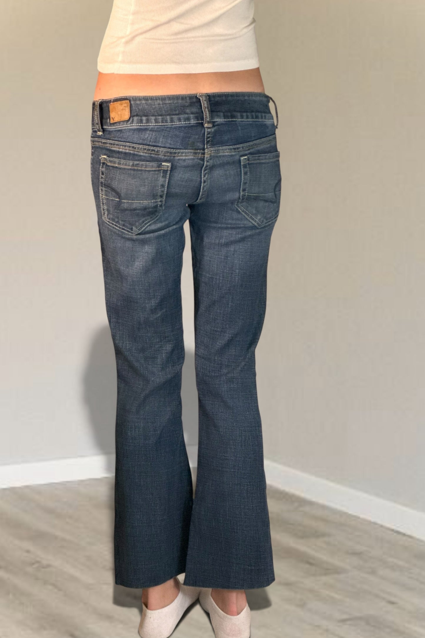 Low-rise jeans size: XXS