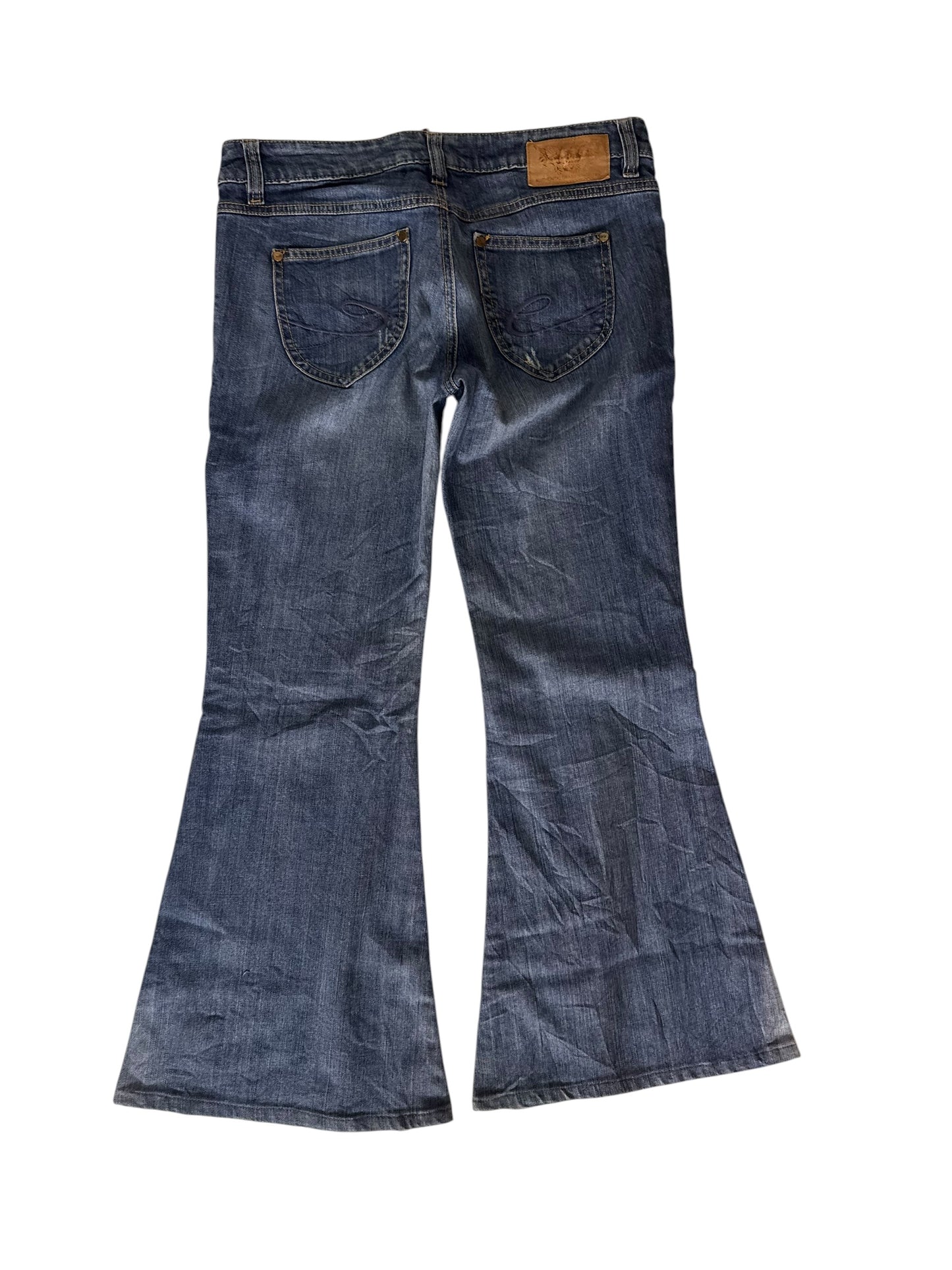 Low-rise jeans size: L