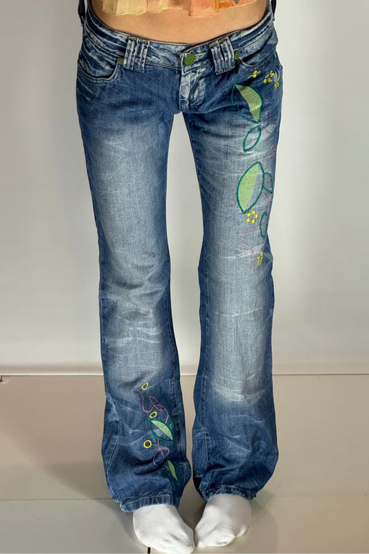 Lågmidjade jeans–stl: S