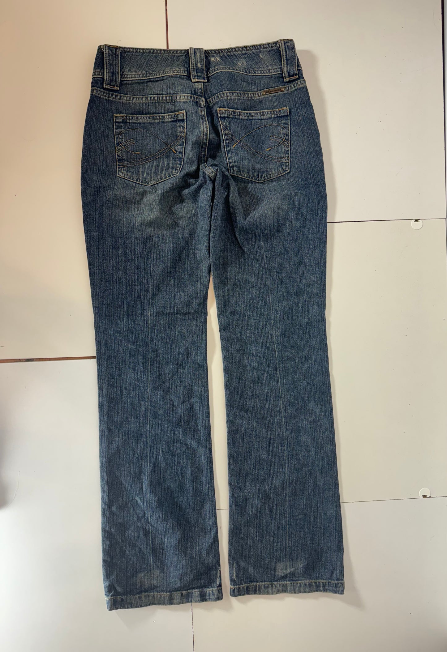 Lågmidjade jeans–stl: M