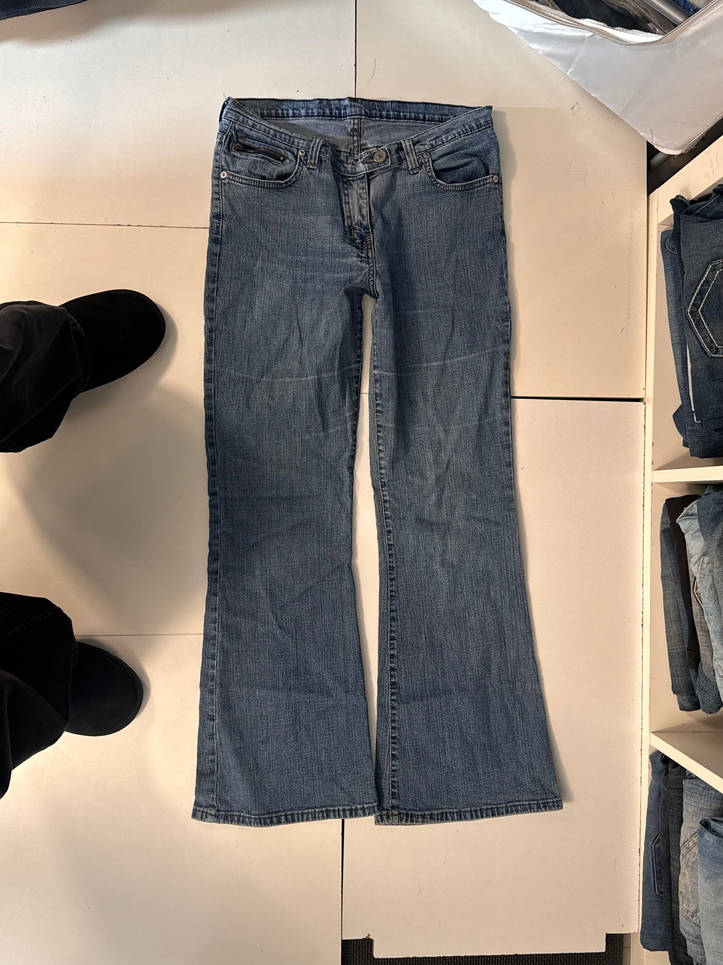 Utsvingte jeans str: S