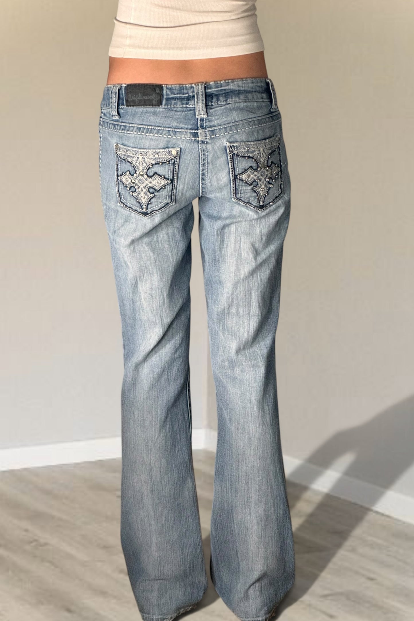 Low-rise jeans size: XS