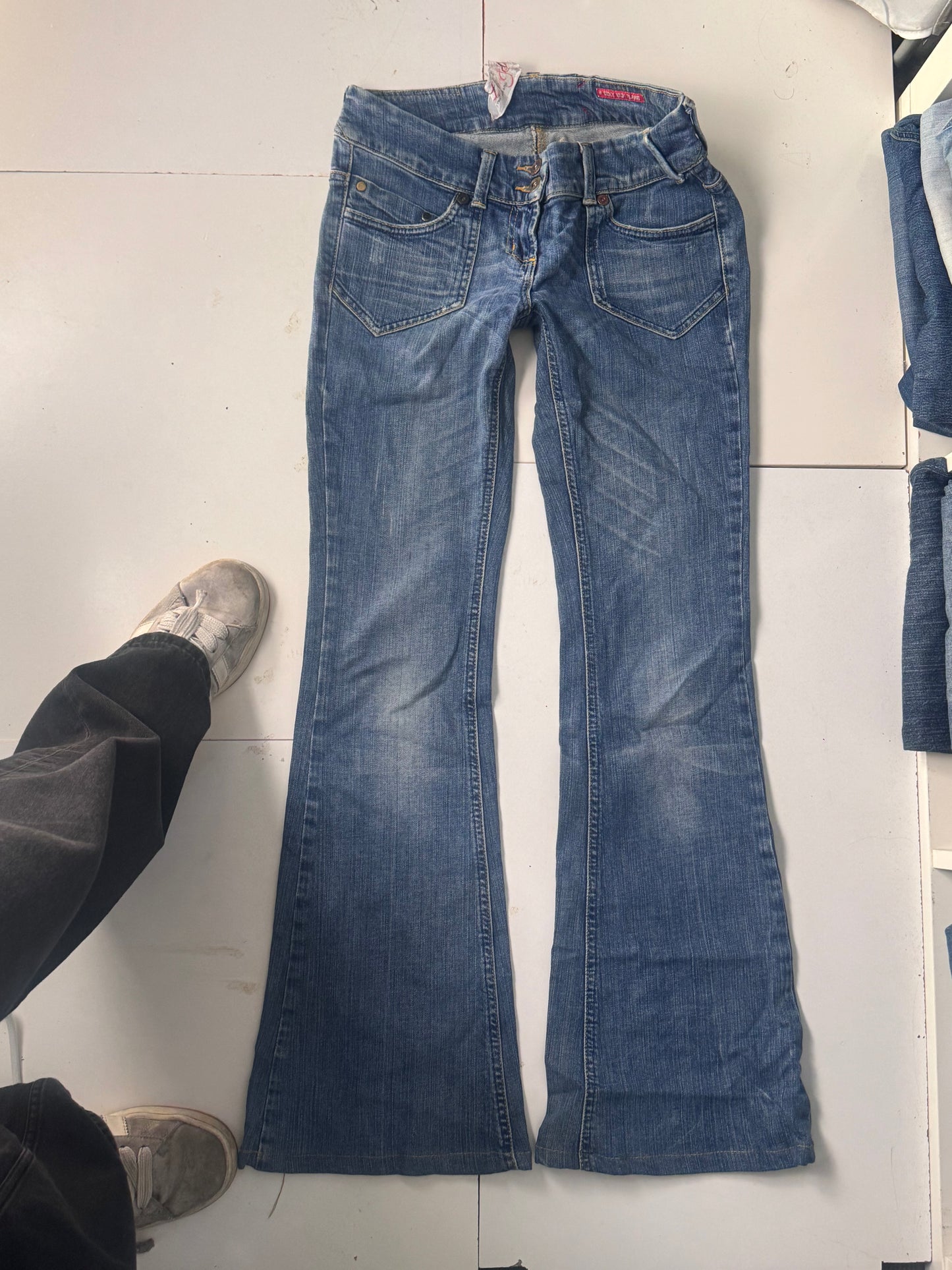 Lågmidjade jeans stl: S