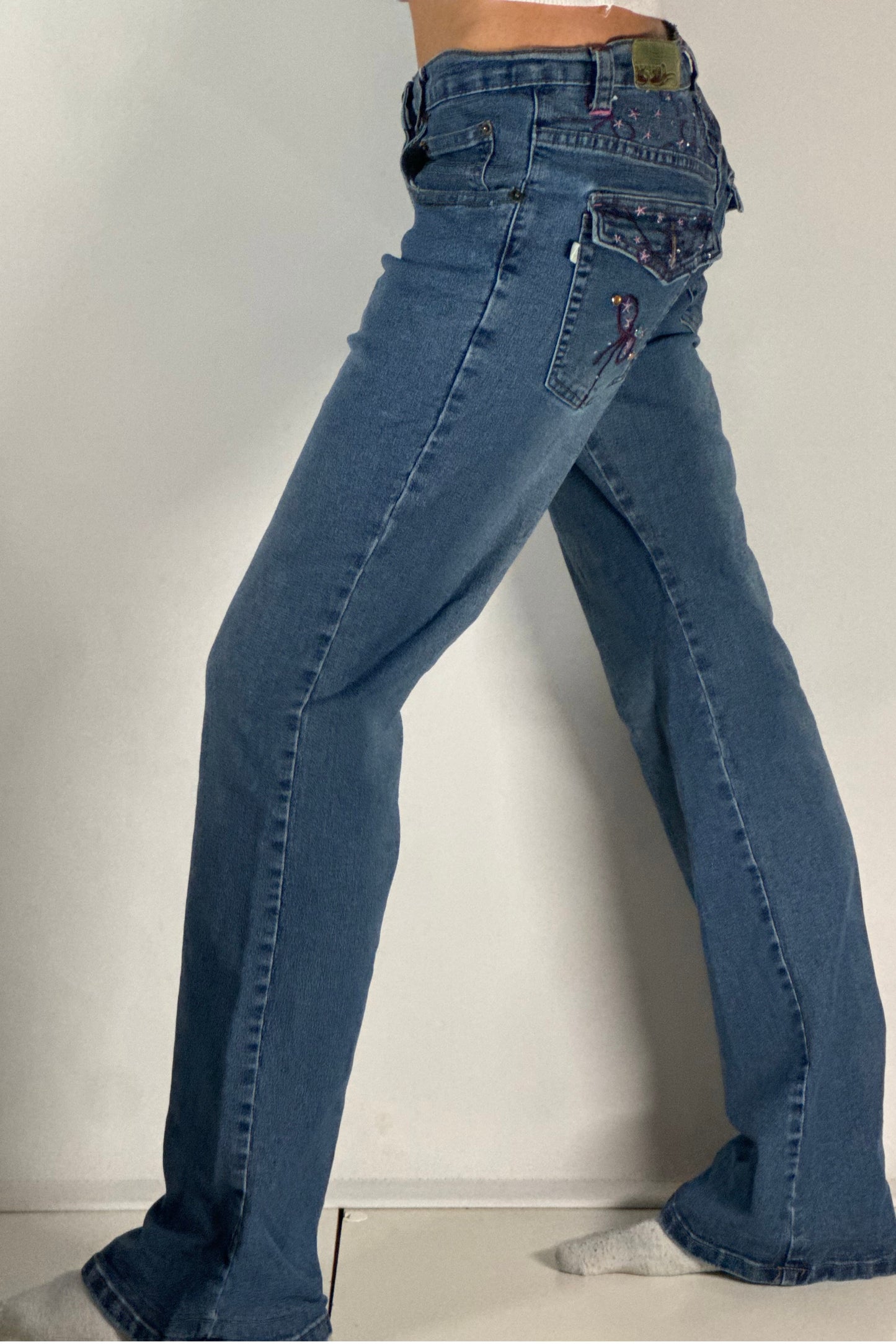 Utsvängda jeans stl: S