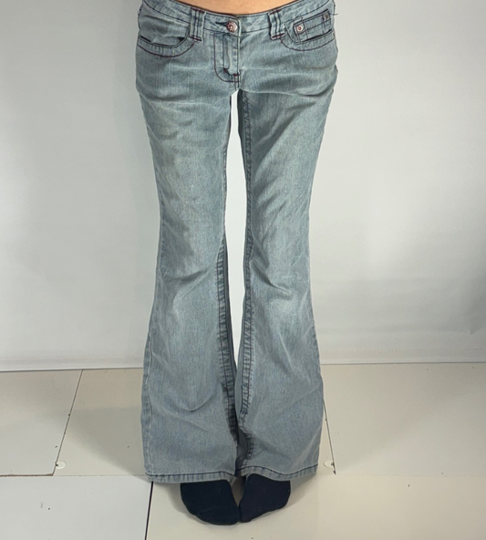 Lågmidjade jeans–stl: M