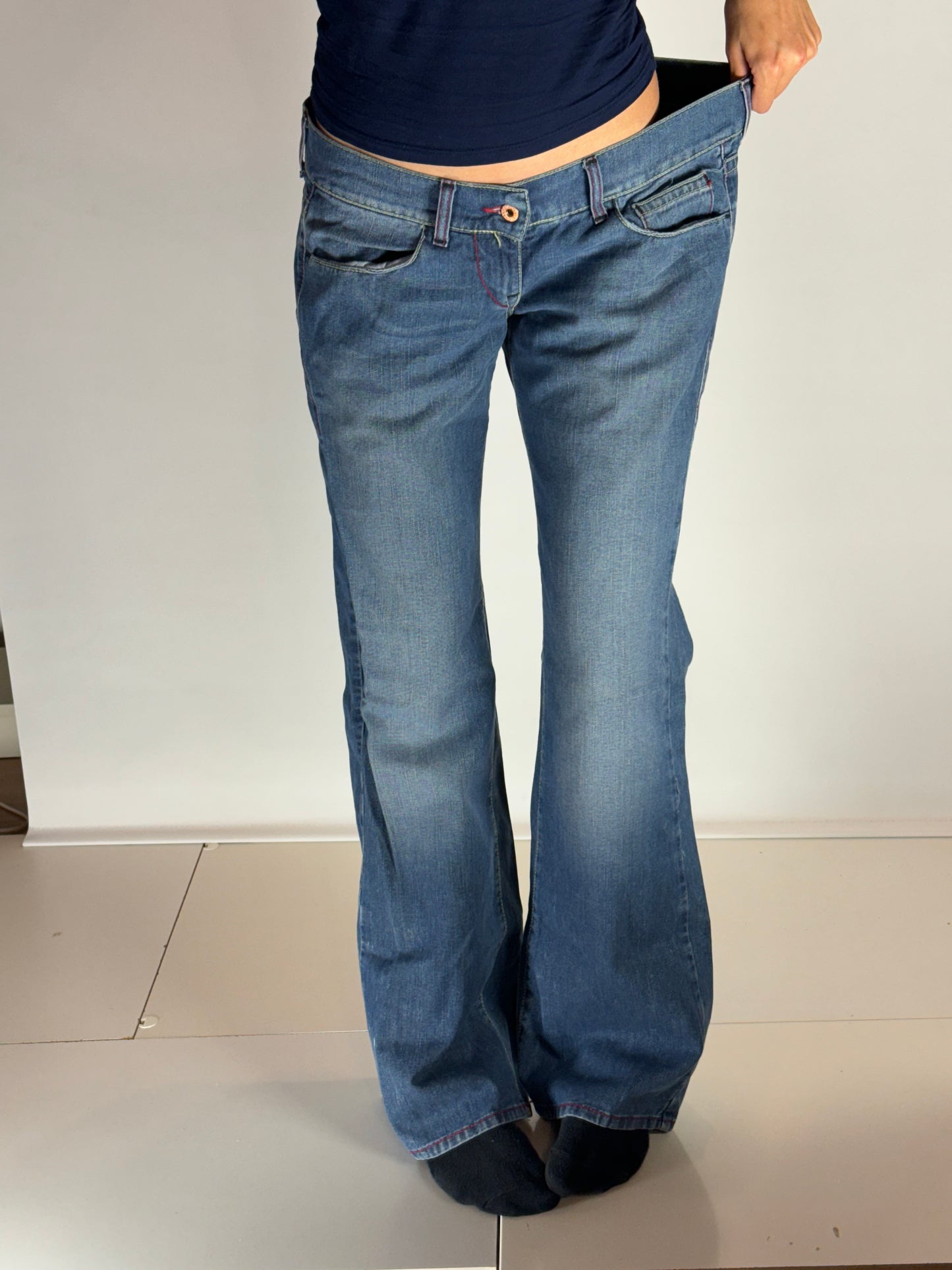 Lågmidjade jeans–stl: L