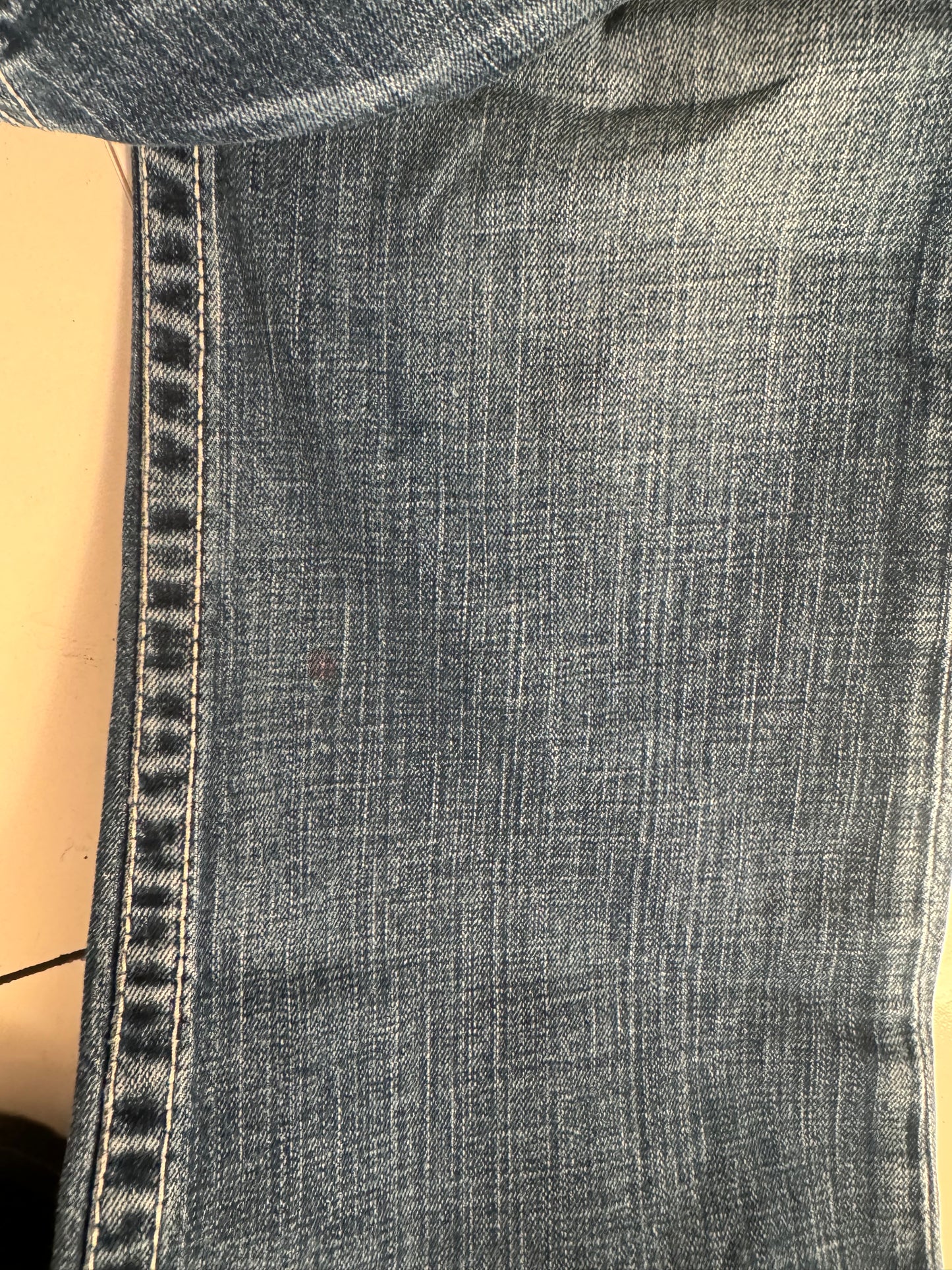 Utsvängda jeans stl: M