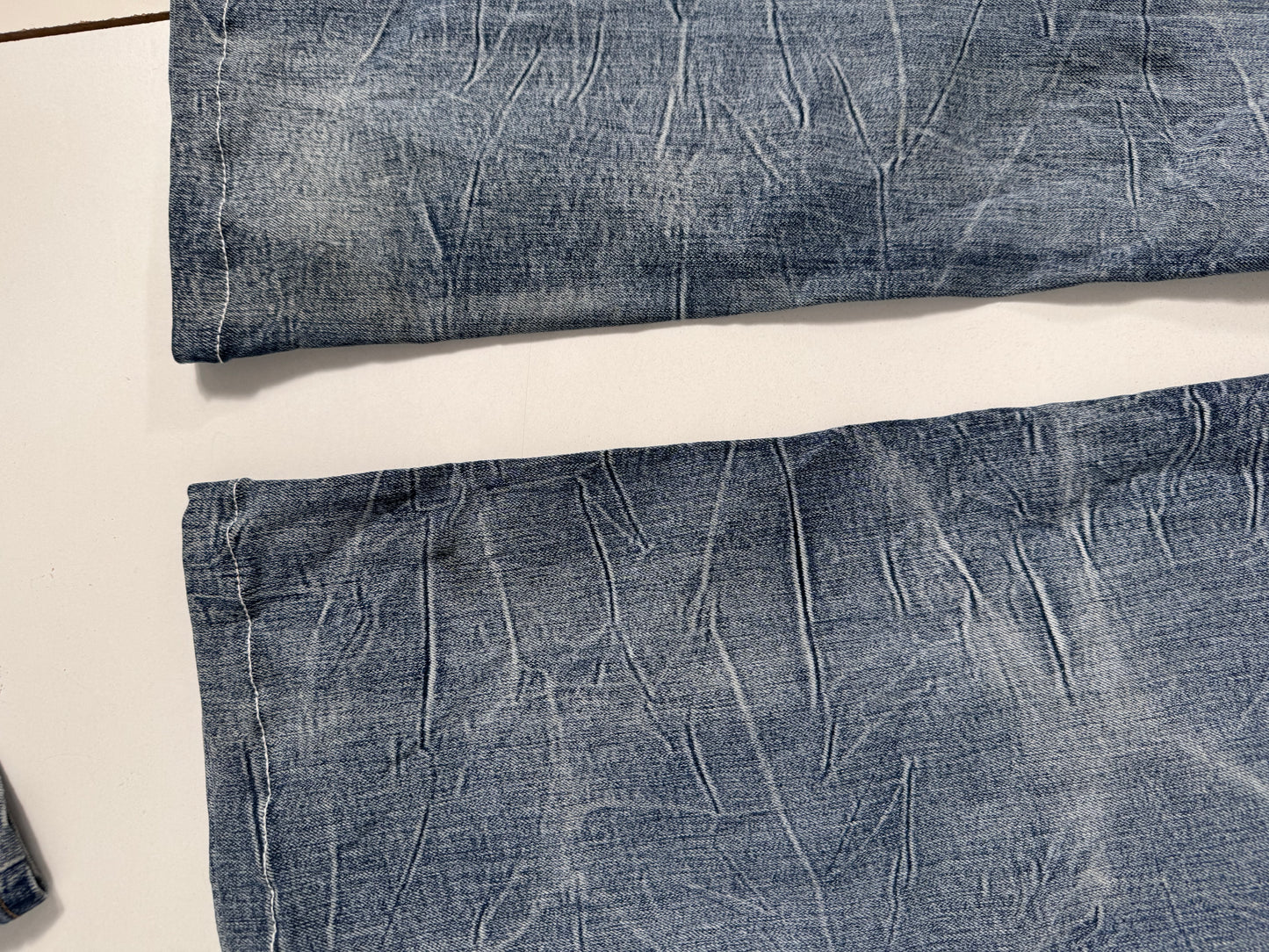 Utsvingte jeans str: M