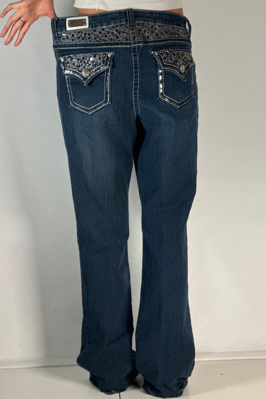 Utsvängda jeans stl: L