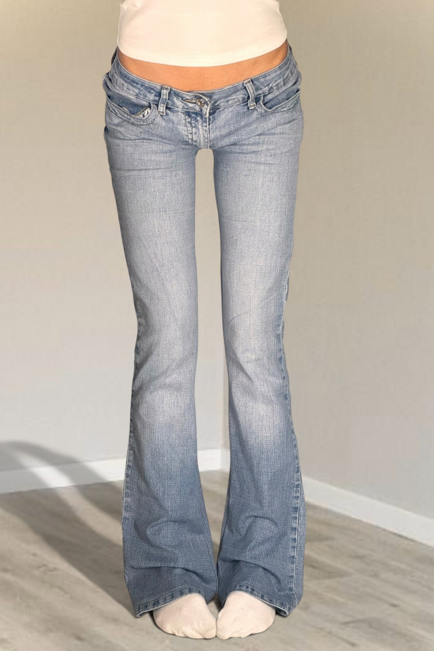 Low-rise jeans size: S