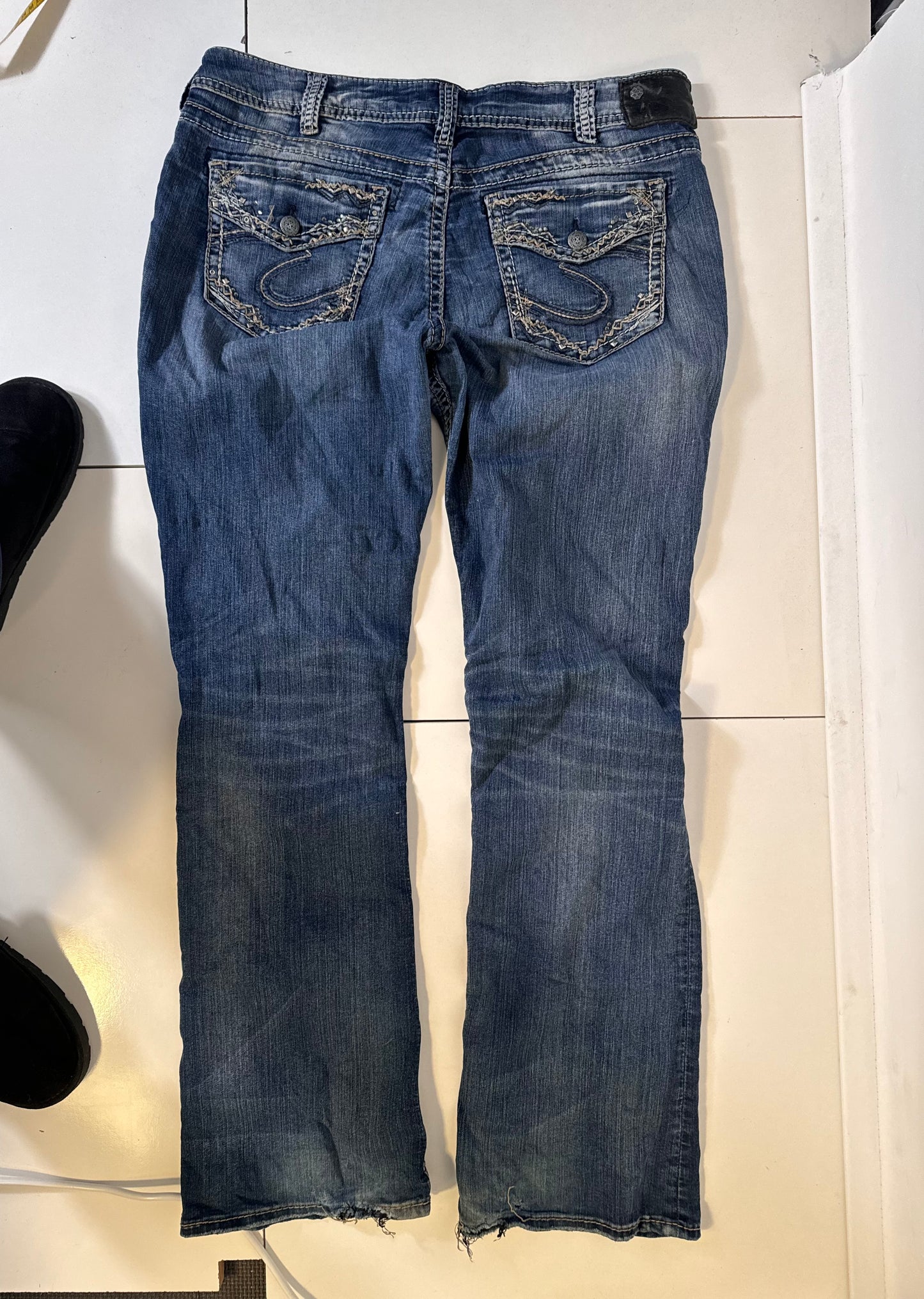 Utsvängda jeans stl: L