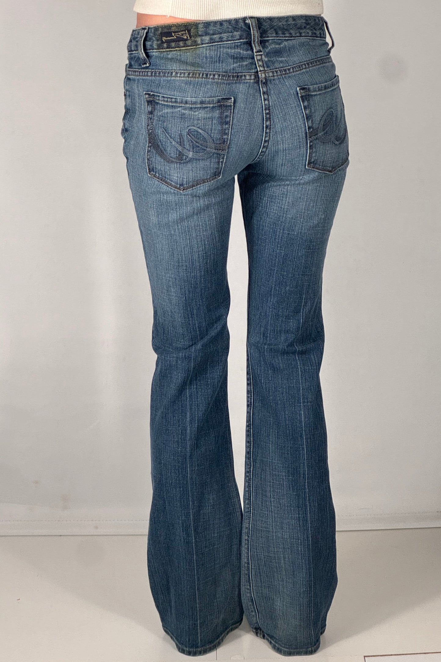 Utsvängda jeans stl: XS