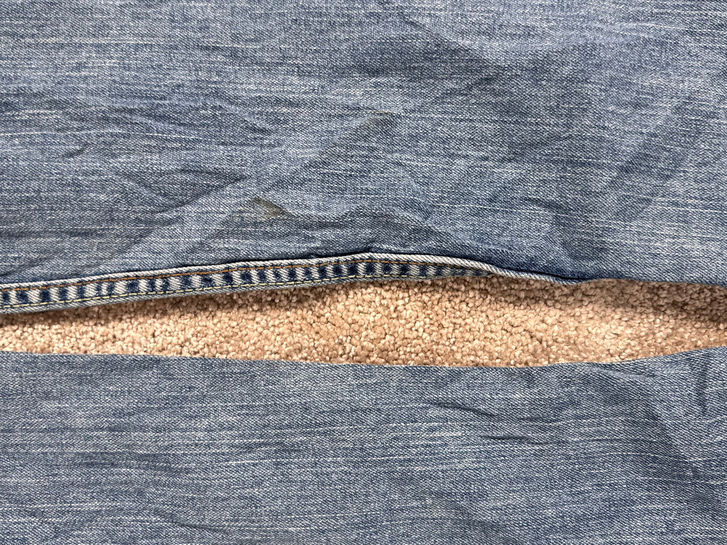 Utsvängda jeans stl: M