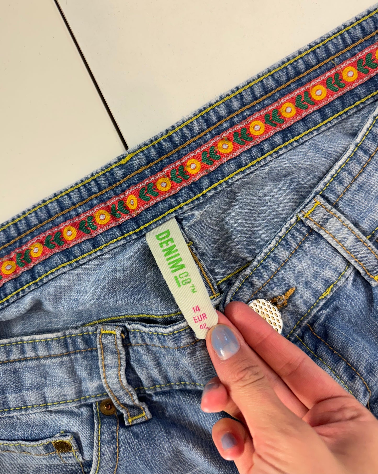 Lågmidjade jeans–stl: L