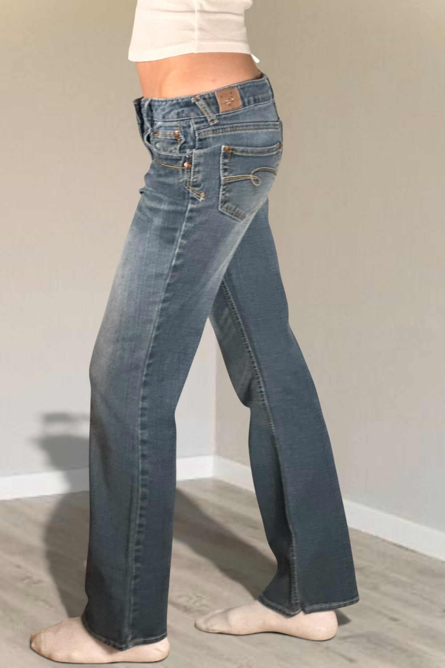 Low-rise jeans size: XS