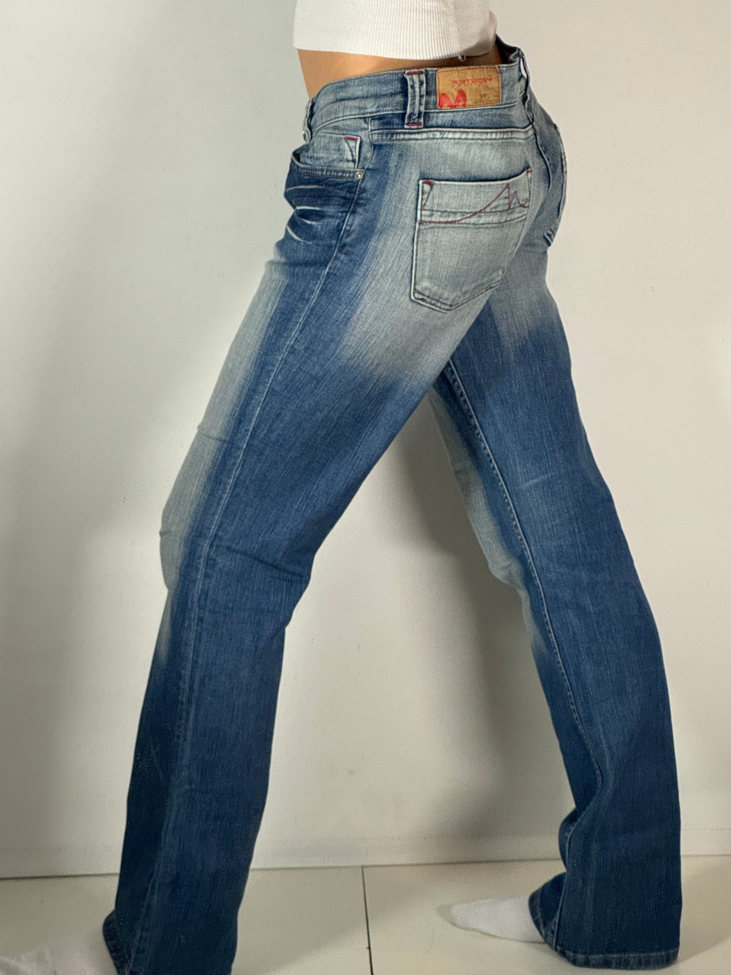 Lågmidjade jeans stl: M