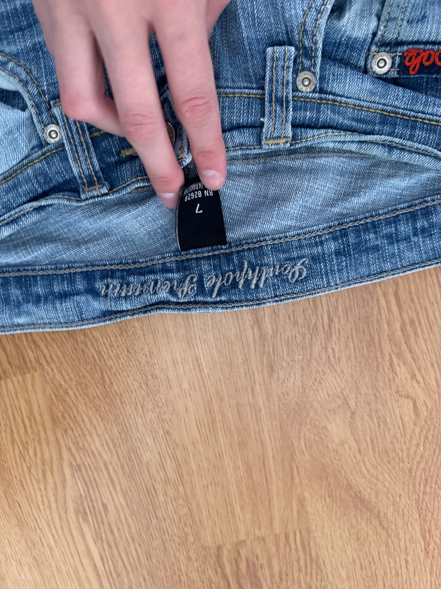 Utsvängda jeans stl: XS