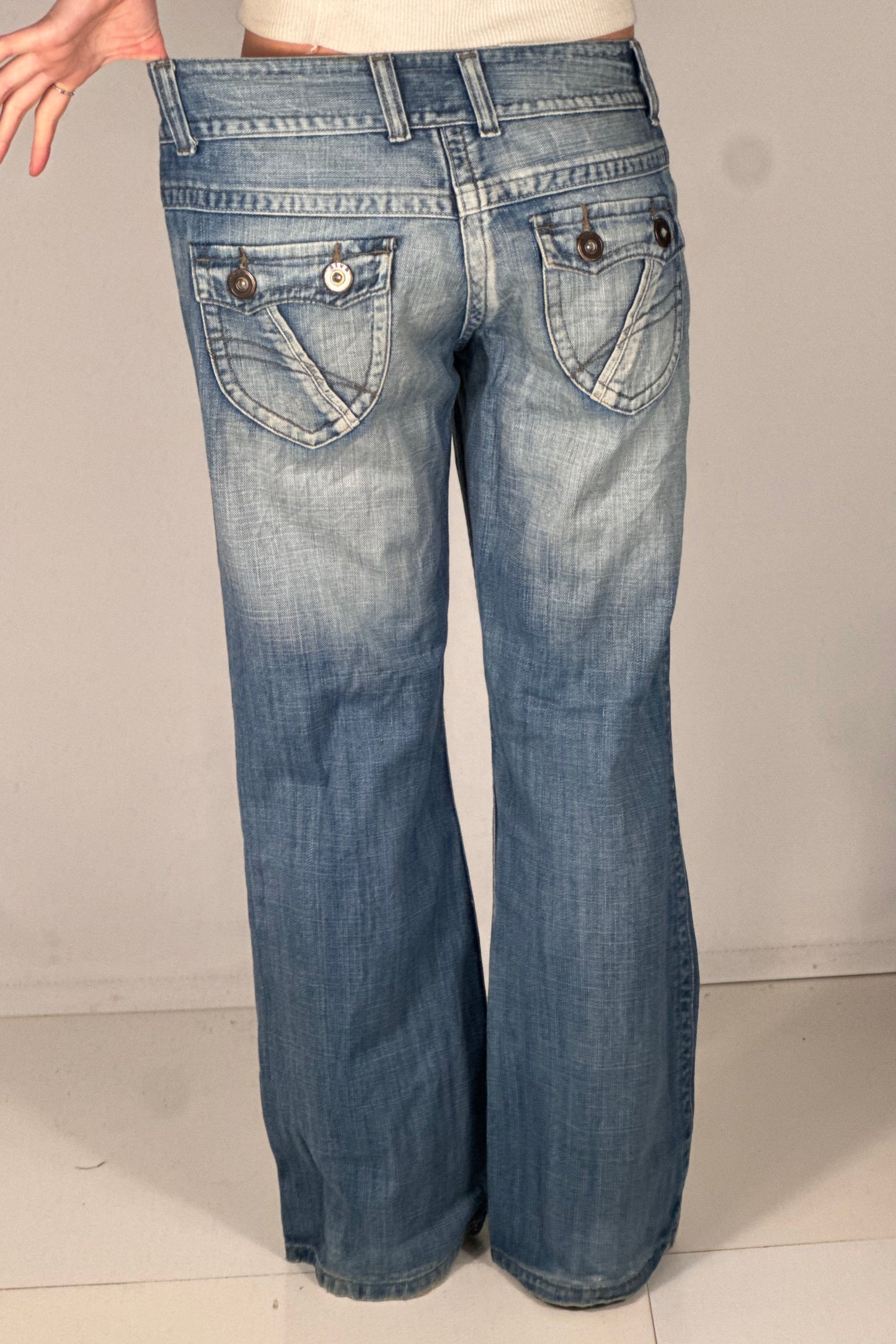 Lågmidjade jeans stl: M