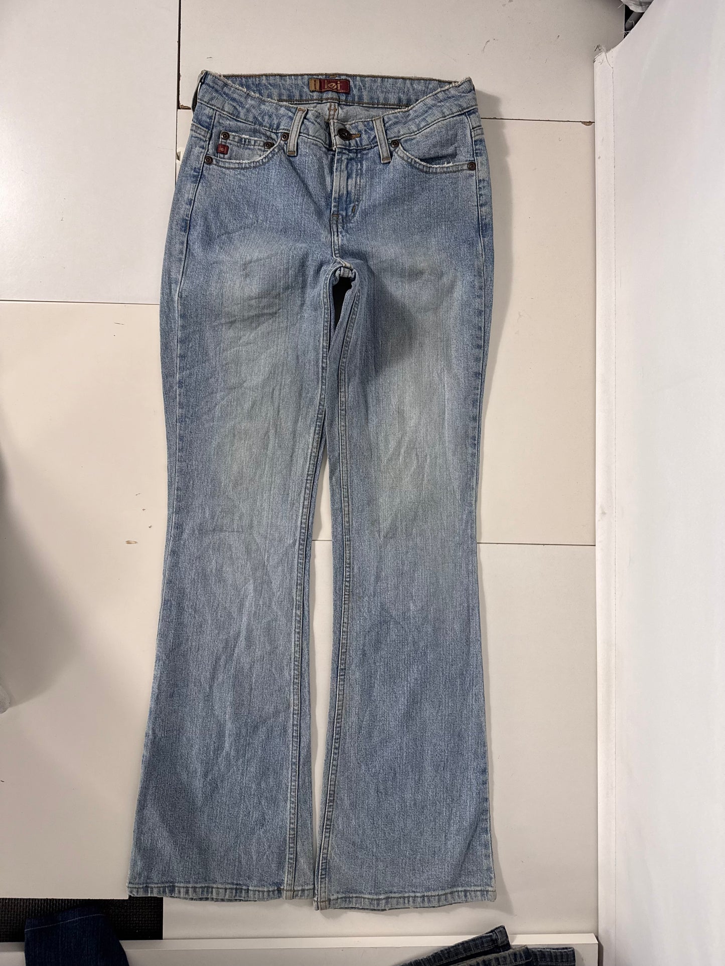 Utsvängda jeans stl: XS