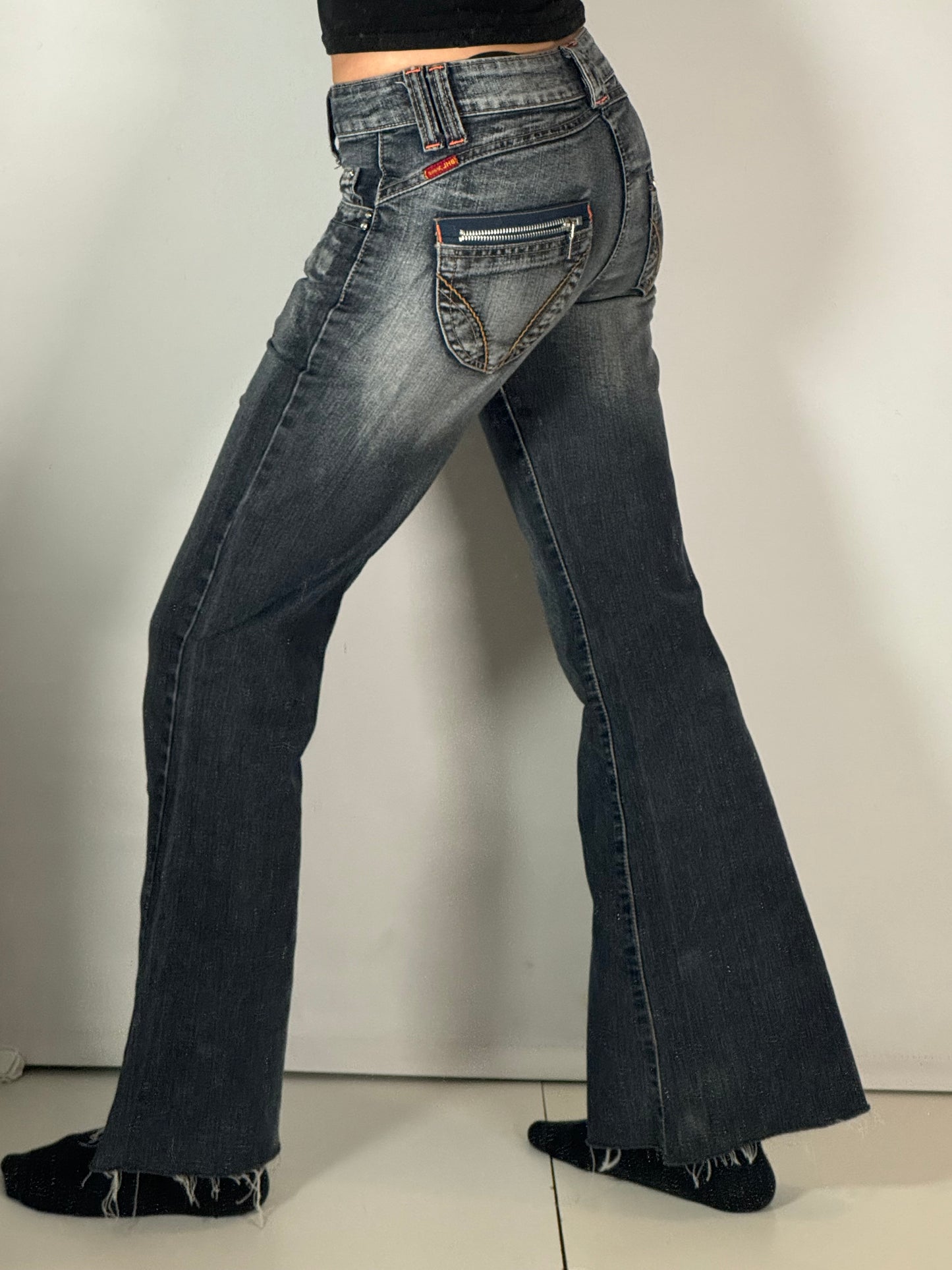 Utsvängda jeans stl: XS