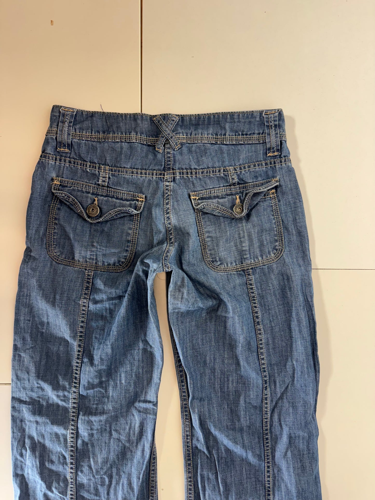 Lågmidjade jeans–stl: S