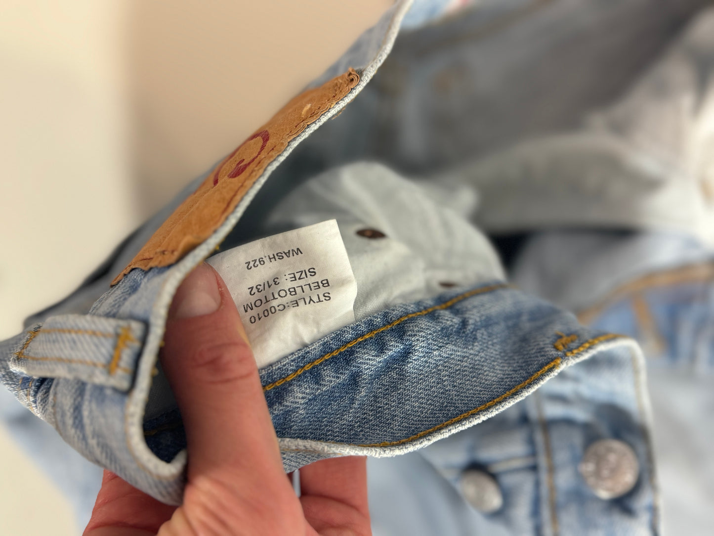 Utsvängda jeans stl: S