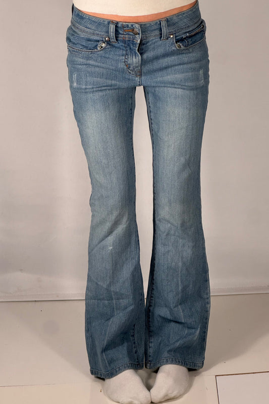 Utsvingte jeans str: XS