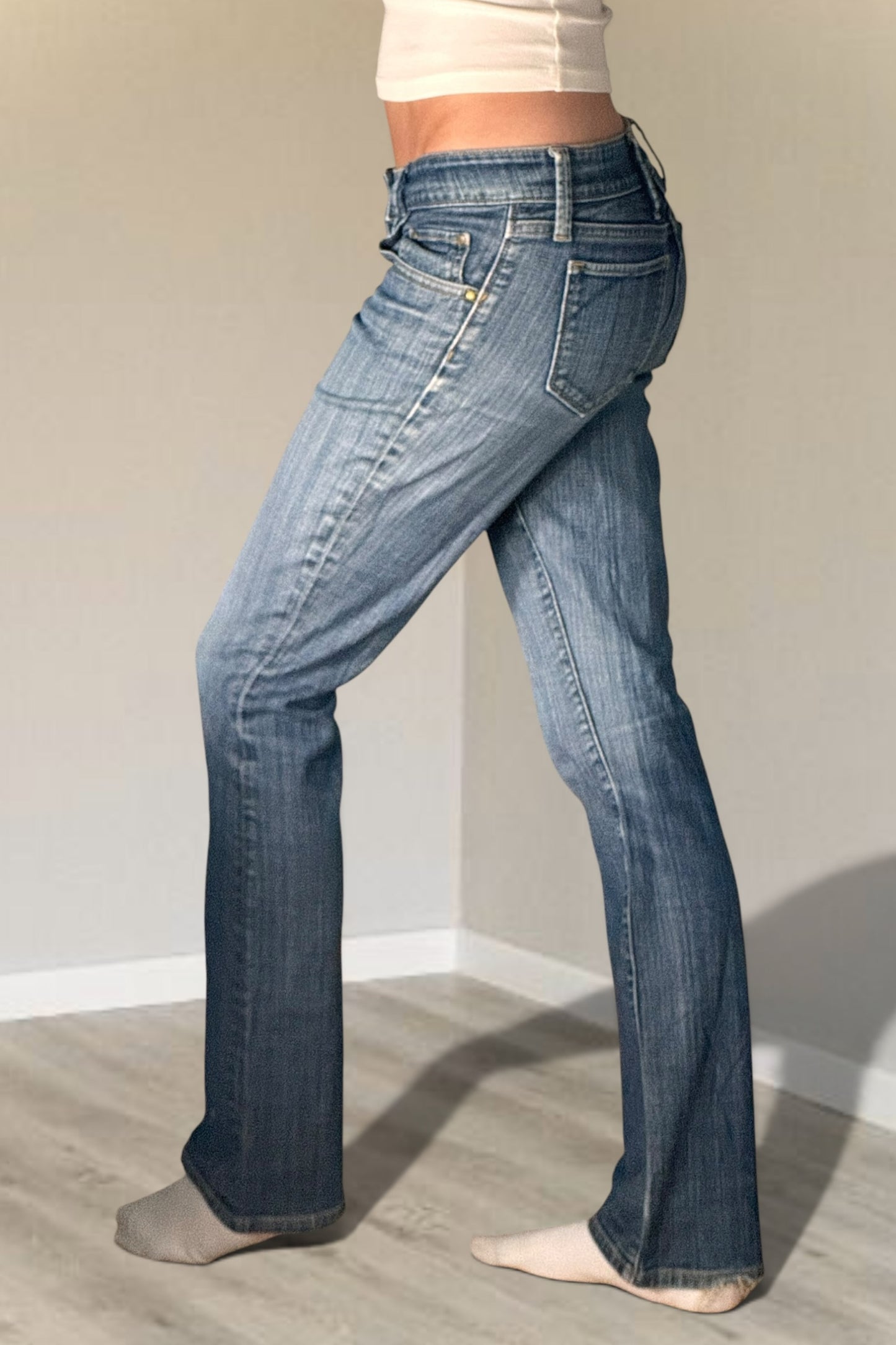 Low-rise jeans size: XS