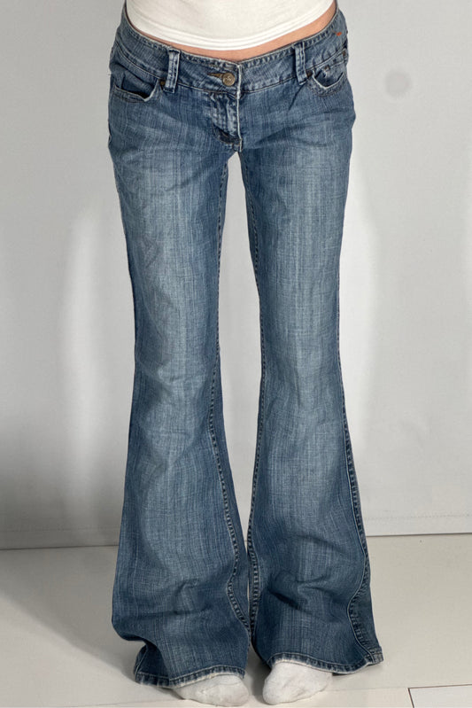 Lågmidjade jeans stl: M