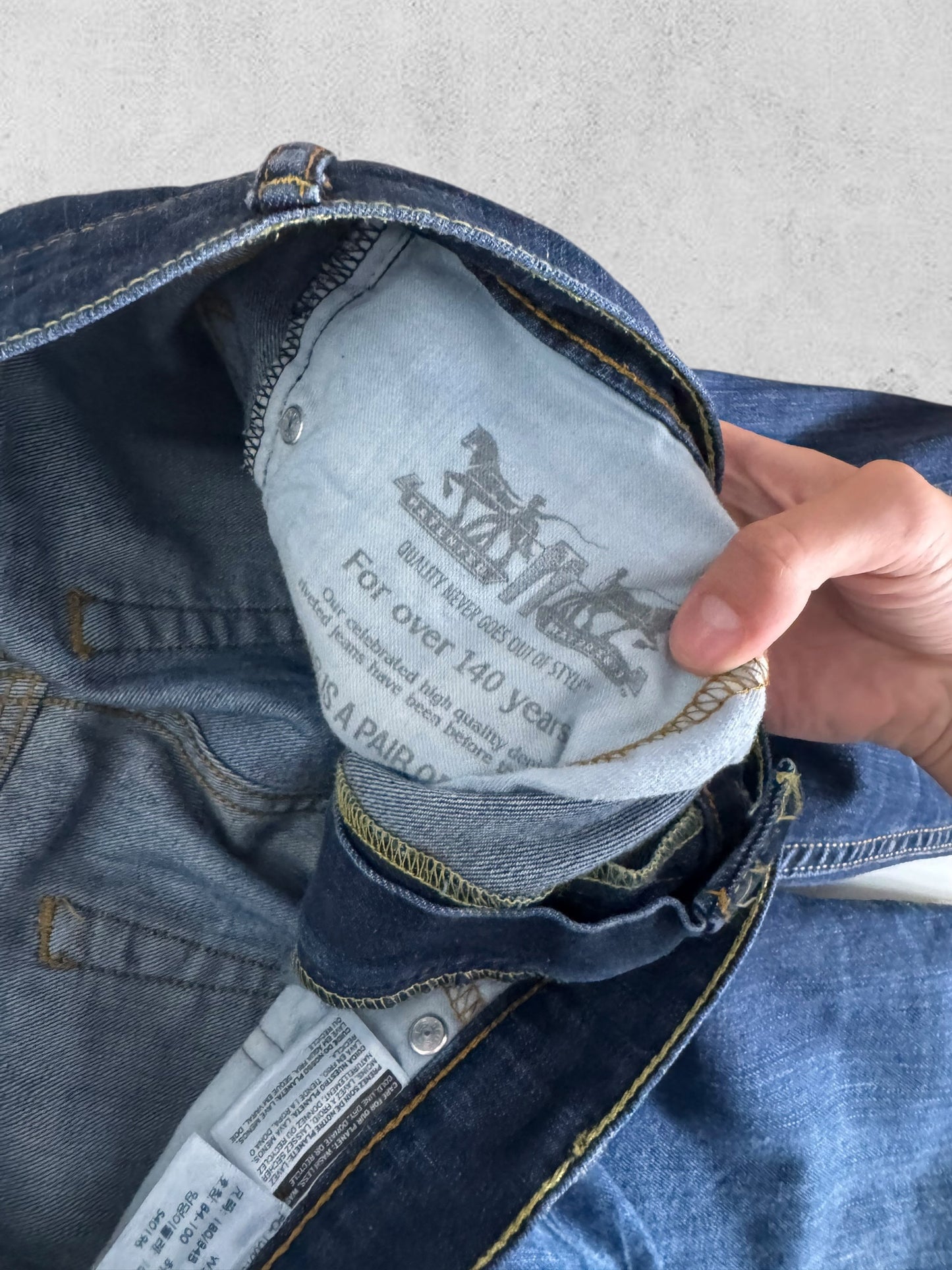 Levi's jeans size: M