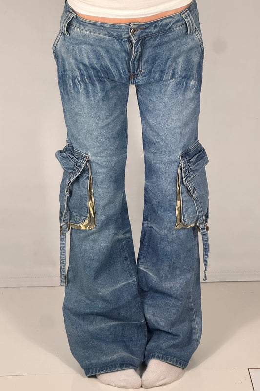 Utsvingte jeans str: XS/S